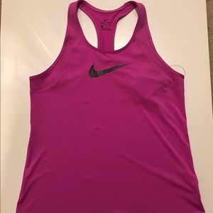 Nike Women’s Dri Fit Tank. Size Medium